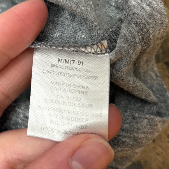 Peanuts snoopy design short sleeve small-medium - Picture 4 of 4